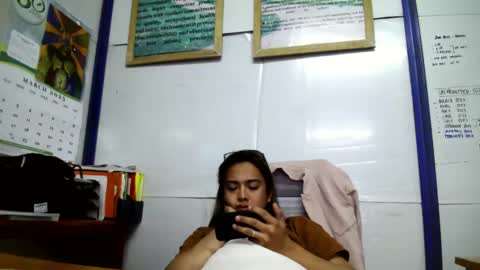 Snapshot of your_dreamgirlxxx69 chatting on 03/05/25, 06:23 your_dreamgirlxxx69 online show from 03/05/25, 06:23