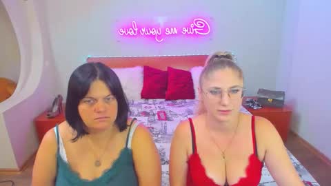 Snapshot of your_exstasy chatting on 09/13/25, 09:09 Your Ecstasy online show from 09/13/25, 09:09