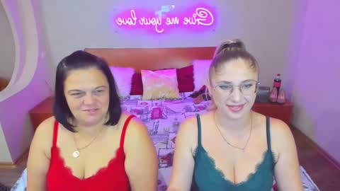 Snapshot of your_exstasy chatting on 10/15/25, 10:48 Your Ecstasy online show from 10/15/25, 10:48