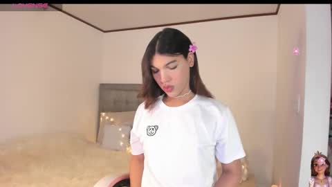 Snapshot of your_favorite_doll_ chatting on 02/04/26, 12:05 Eliza online show from 02/04/26, 12:05