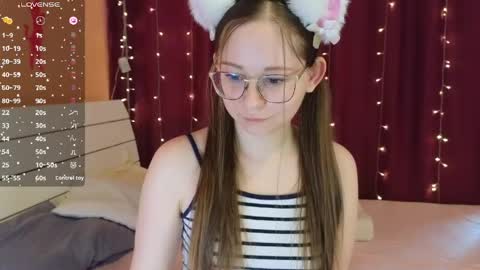 Snapshot of your_foxy_dream chatting on 05/10/26, 07:13 your foxy dream online show from 05/10/26, 07:13