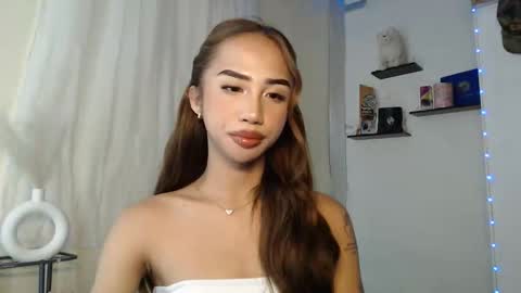 Snapshot of your_girl_cessxoxo chatting on 04/18/26, 08:51 your_girl_cessxoxo online show from 04/18/26, 08:51