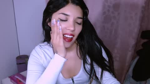 Snapshot of your_girl_of_dreams chatting on 01/28/25, 11:50 Natt online show from 01/28/25, 11:50