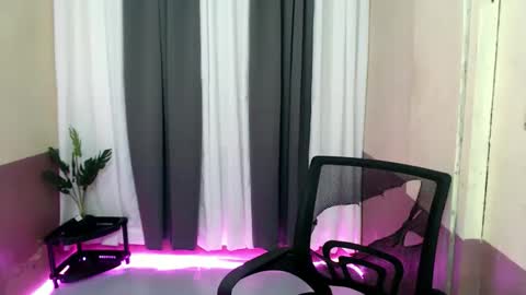 Snapshot of your_girl_yeka chatting on 04/07/26, 04:46 your_girl_yeka online show from 04/07/26, 04:46