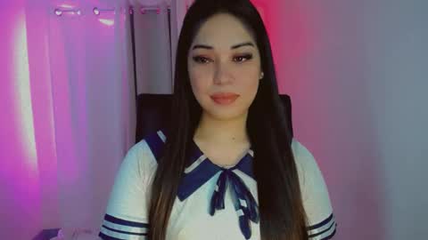 Snapshot of your_gwen22 chatting on 12/03/24, 02:03 GWEN online show from 12/03/24, 02:03