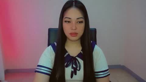 Snapshot of your_gwen22 chatting on 12/14/24, 11:01 GWEN online show from 12/14/24, 11:01