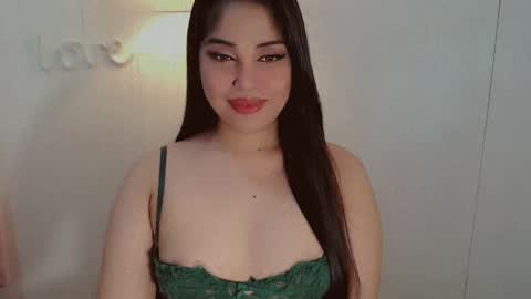 Snapshot of your_gwen22 chatting on 11/17/25, 06:57 GWEN online show from 11/17/25, 06:57