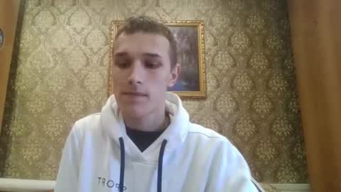 Snapshot of your_honeyy chatting on 09/10/25, 12:05 Mark online show from 09/10/25, 12:05