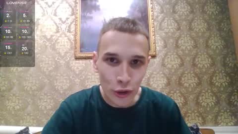 Snapshot of your_honeyy chatting on 10/28/25, 09:13 Mark online show from 10/28/25, 09:13