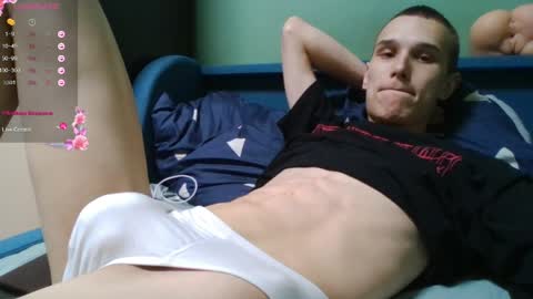 Snapshot of your_honeyy chatting on 03/27/26, 06:18 Mark online show from 03/27/26, 06:18