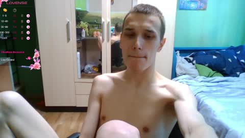 Snapshot of your_honeyy chatting on 04/11/26, 07:45 Mark online show from 04/11/26, 07:45