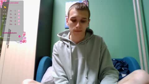 Snapshot of your_honeyy chatting on 05/01/26, 09:41 Mark online show from 05/01/26, 09:41