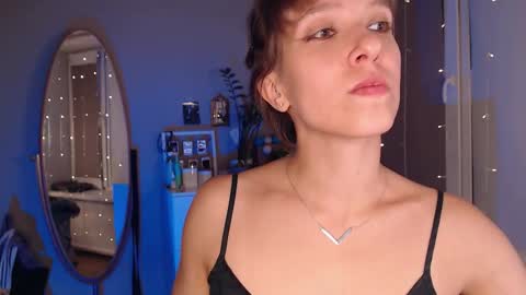 Alex and Kris long hair online show from 09/15/25, 05:57