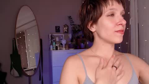 Alex and Kris long hair online show from 10/20/25, 08:09