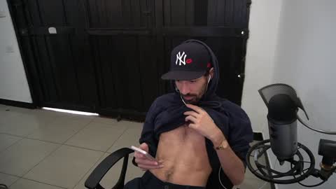 Snapshot of your_ice_cream chatting on 12/19/24, 05:08 Siebel. online show from 12/19/24, 05:08