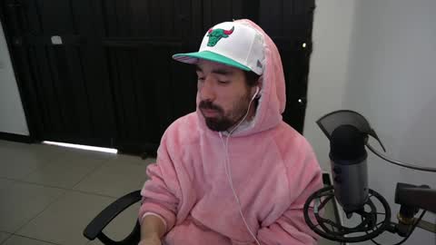 Snapshot of your_ice_cream chatting on 12/24/24, 06:50 Siebel. online show from 12/24/24, 06:50