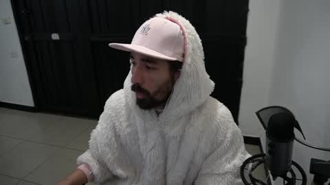 Snapshot of your_ice_cream chatting on 01/05/25, 11:04 Siebel. online show from 01/05/25, 11:04