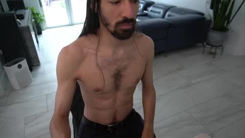 Snapshot of your_ice_cream chatting on 02/14/25, 04:09 Siebel. online show from 02/14/25, 04:09