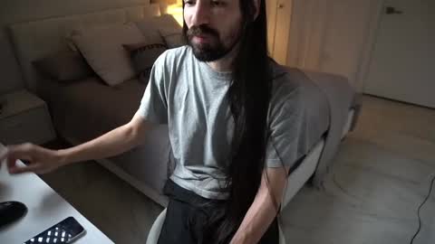 Snapshot of your_ice_cream chatting on 03/02/25, 07:10 Siebel. online show from 03/02/25, 07:10