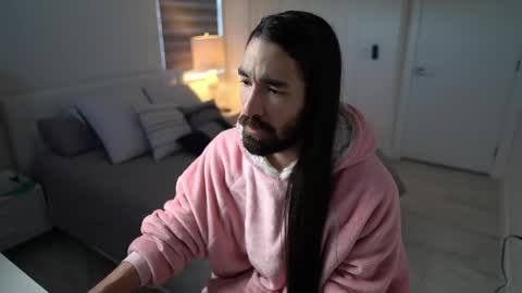 Snapshot of your_ice_cream chatting on 03/11/25, 11:55 Siebel. online show from 03/11/25, 11:55