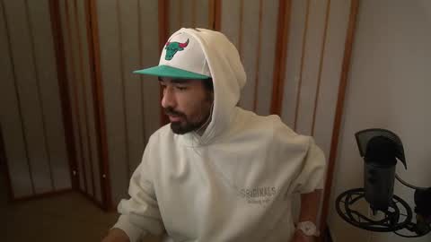 Snapshot of your_ice_cream chatting on 09/11/25, 04:18 Siebel. online show from 09/11/25, 04:18