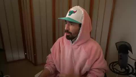 Snapshot of your_ice_cream chatting on 09/16/25, 02:40 Siebel. online show from 09/16/25, 02:40