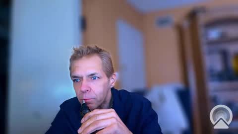 Snapshot of your_king_of_hearts chatting on 03/03/25, 07:43 Sophiestar online show from 03/03/25, 07:43