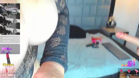 your_lady_milf online show from 11/22/25, 10:09