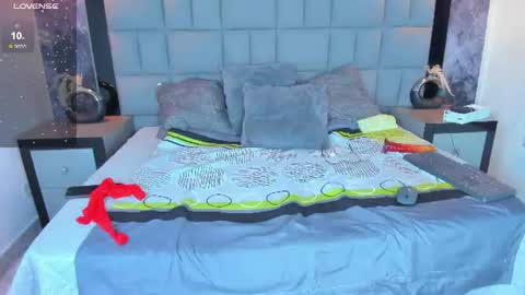 Snapshot of your_lady_milf chatting on 06/19/26, 07:28 your_lady_milf online show from 06/19/26, 07:28