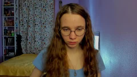 Leslie online show from 11/03/25, 01:40