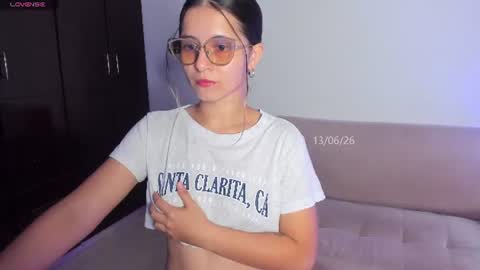 Snapshot of your_lilacute1 chatting on 06/13/26, 10:29 Lila online show from 06/13/26, 10:29