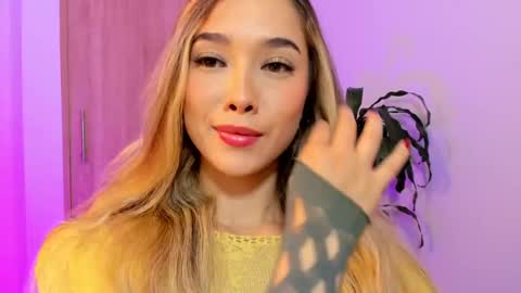 your_little_ online show from 02/10/25, 01:55