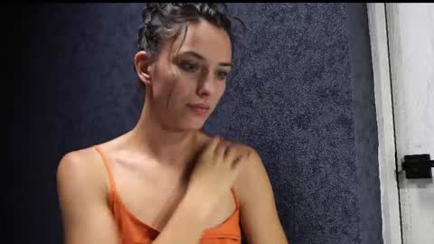 Snapshot of your_little_flexible_girl chatting on 10/27/25, 09:19 Meri online show from 10/27/25, 09:19