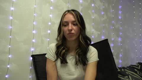 Snapshot of your_little_flexible_girl chatting on 03/30/26, 08:21 Meri online show from 03/30/26, 08:21