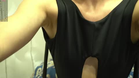 Snapshot of your_little_flexible_girl chatting on 05/20/26, 08:37 Meri online show from 05/20/26, 08:37