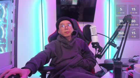 Snapshot of your_little_twink chatting on 12/04/24, 12:30 Han   online show from 12/04/24, 12:30