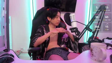 Snapshot of your_little_twink chatting on 12/20/24, 08:55 Han   online show from 12/20/24, 08:55