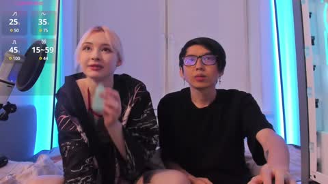 Snapshot of your_little_twink chatting on 01/17/25, 01:35 Han   online show from 01/17/25, 01:35