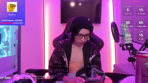 Snapshot of your_little_twink chatting on 02/24/25, 12:30 Han   online show from 02/24/25, 12:30