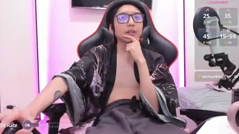 Snapshot of your_little_twink chatting on 03/03/25, 10:52 Han   online show from 03/03/25, 10:52