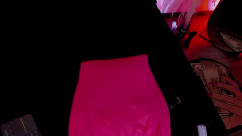 Cami independent model online show from 12/19/24, 10:34