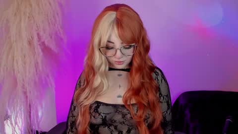 Cami independent model online show from 01/21/25, 08:08