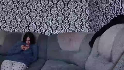 Snapshot of your_madhurricane chatting on 02/09/25, 07:05 Daria and Lesia online show from 02/09/25, 07:05