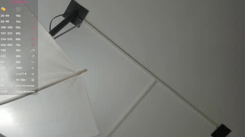 Snapshot of your_naughtytrans chatting on 01/31/25, 09:16 SASKYA VALERIA online show from 01/31/25, 09:16