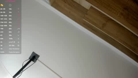 Snapshot of your_naughtytrans chatting on 02/14/25, 09:21 SASKYA VALERIA online show from 02/14/25, 09:21