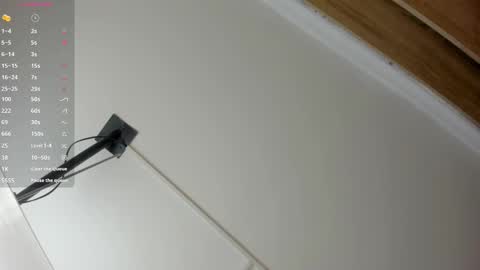 Snapshot of your_naughtytrans chatting on 02/15/25, 10:42 SASKYA VALERIA online show from 02/15/25, 10:42