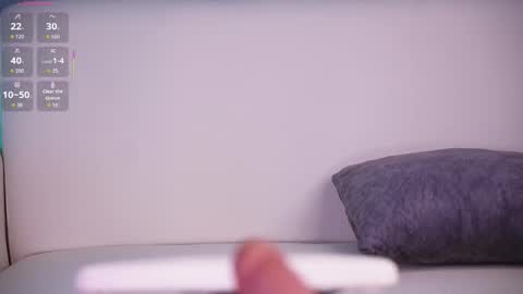 Snapshot of your_naughtytrans chatting on 11/06/25, 12:33 SASKYA VALERIA online show from 11/06/25, 12:33