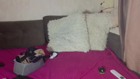 Snapshot of your_nylon_anna chatting on 09/10/25, 03:12 Anna online show from 09/10/25, 03:12