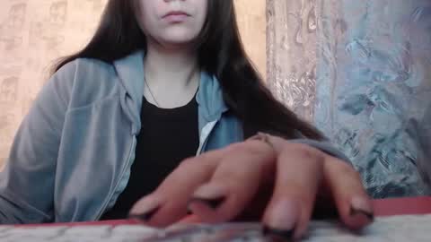 Snapshot of your_opium_girl chatting on 10/19/25, 04:51 your_opium_girl online show from 10/19/25, 04:51