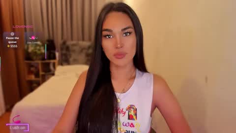 Miss Larah online show from 04/02/26, 01:03